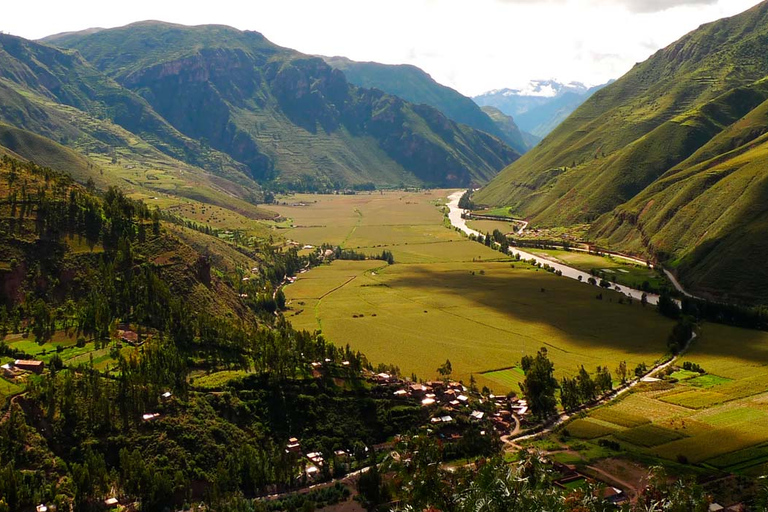 Sacred Valley + Machu Picchu With trains 2D/1N