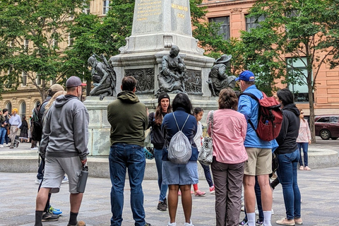 Montreal: Explore Old Montreal Small-Group Walking TourGuided tour in English