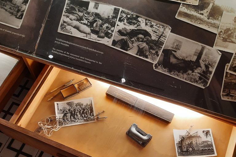 Kraków: Schindler's Factory & Jewish Ghetto in a Small Group