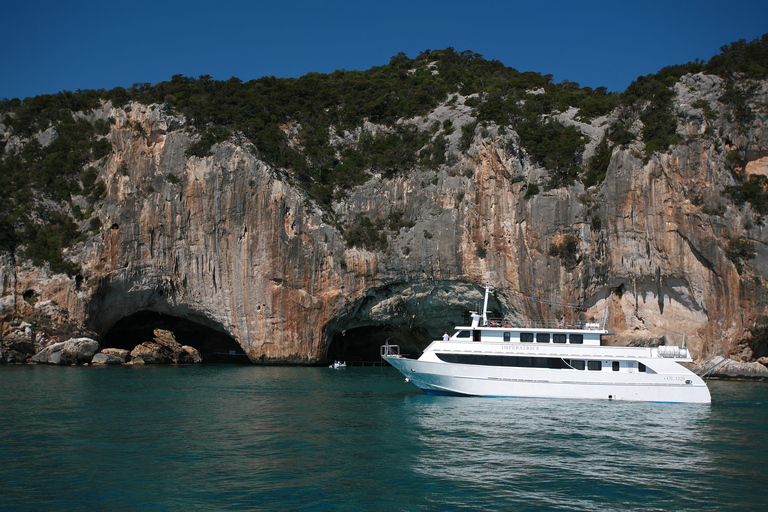 From La Caletta or Orosei: Gulf of Orosei Cruise Orosei: Gulf Day Trip by Boat