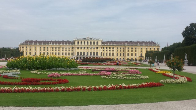 Visit Vienna Schönbrunn Palace and City Center Guided Tour in österreichische alpen