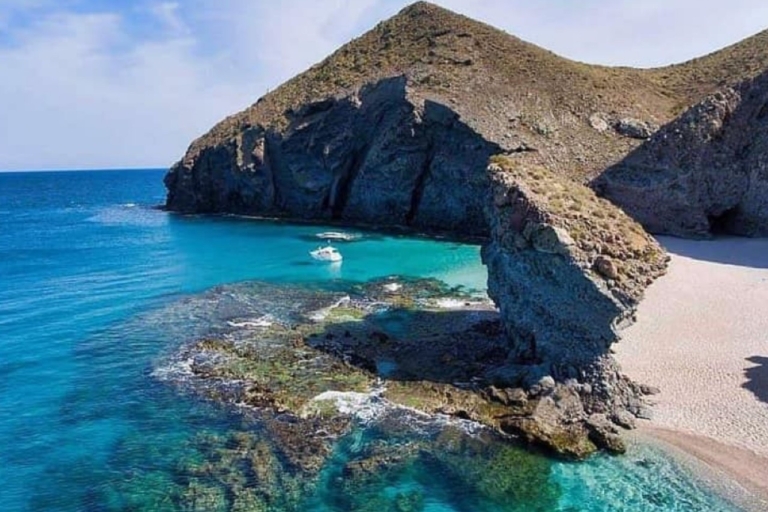 Halbtägige private Yachttour durch den Naturpark Cabo de Gata