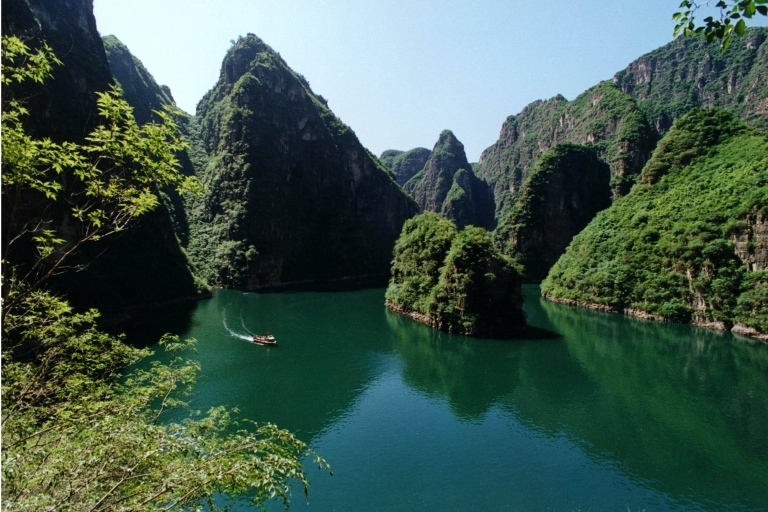 Private Tour to Longqing Gorge with Boat Ride and Cable Car