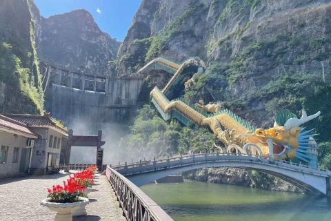 Beijing: Longqing Gorge w/Great Wall or Guyaju Private Tour