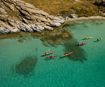 Paros: gita in kayak con snorkeling e spuntino o picnic