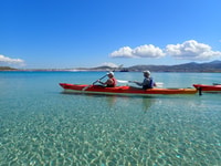 Paros, viaje en kayak de mar con snorkel y bocadillo o picnic - Housity