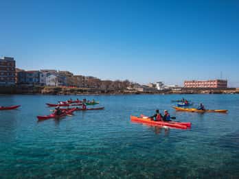 Porto Torres: Geführter Kajakausflug