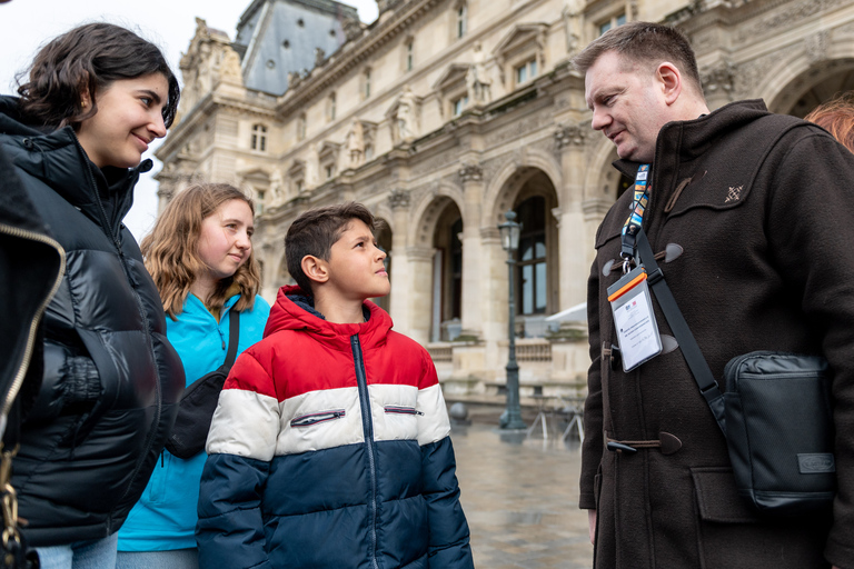 Paris: Louvre Private Family Tour for Kids with Entry Ticket Early Morning Tour in IT, ES, DE, CH, PT, RU