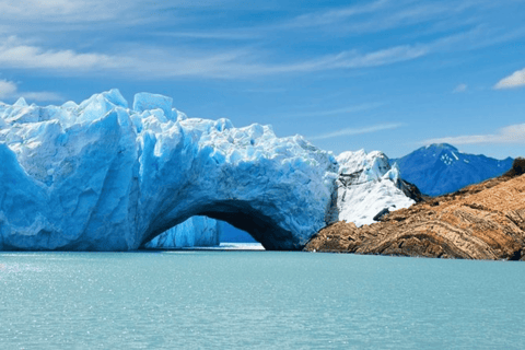 El Calafate: Excursão guiada de um dia ao Glaciar Perito Moreno e navegação