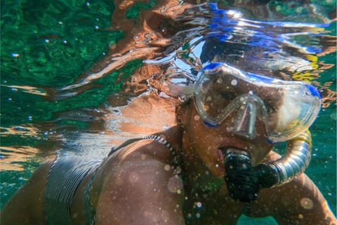 Excursión guiada en kayak con snorkel