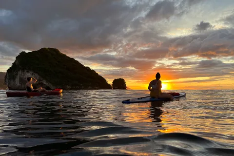 Mismaloya : Excursion en kayak dans les eaux bioluminescentes de Los Arcos et dans les grottes
