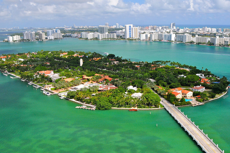 Miami: Biscayne Bay Celebrity Homes Sightseeing CruiseMiami: Sightseeingcruise naar huizen van beroemdheden in Biscayne Bay