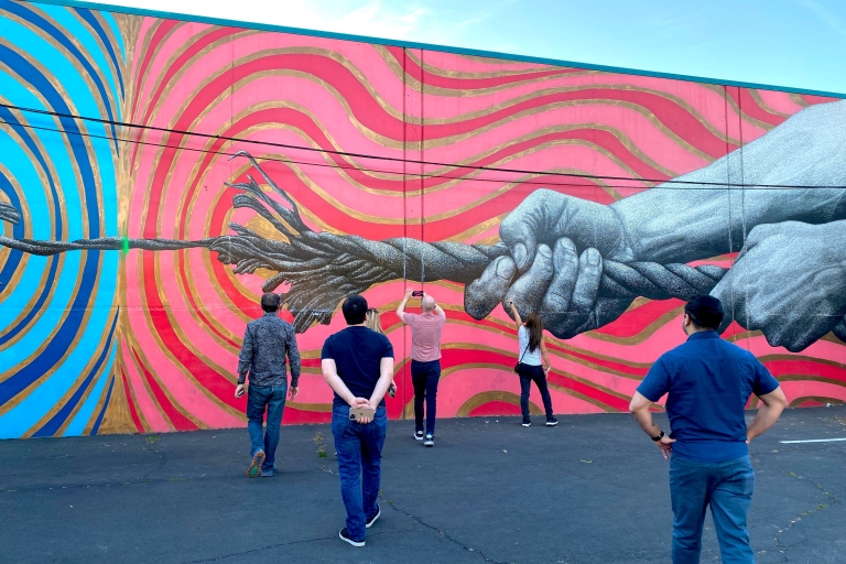 Wandmalerei und Kunstspaziergang in der Innenstadt von Sacramento