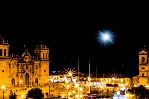 Cusco Nacht-Tour: Legenden, Geschichte und Pisco Sour + Abendessen