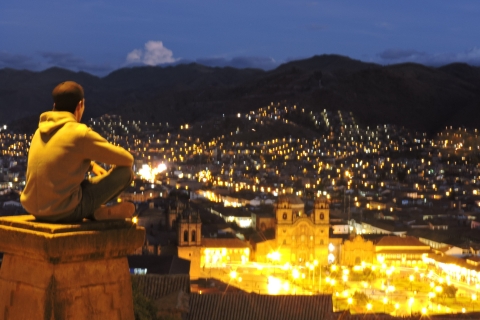 Cusco Nacht-Tour: Legenden, Geschichte und Pisco Sour + Abendessen