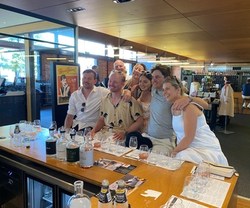 Melbourne: Yarra Valley Food, Wine, Chocolate & Gin Tour