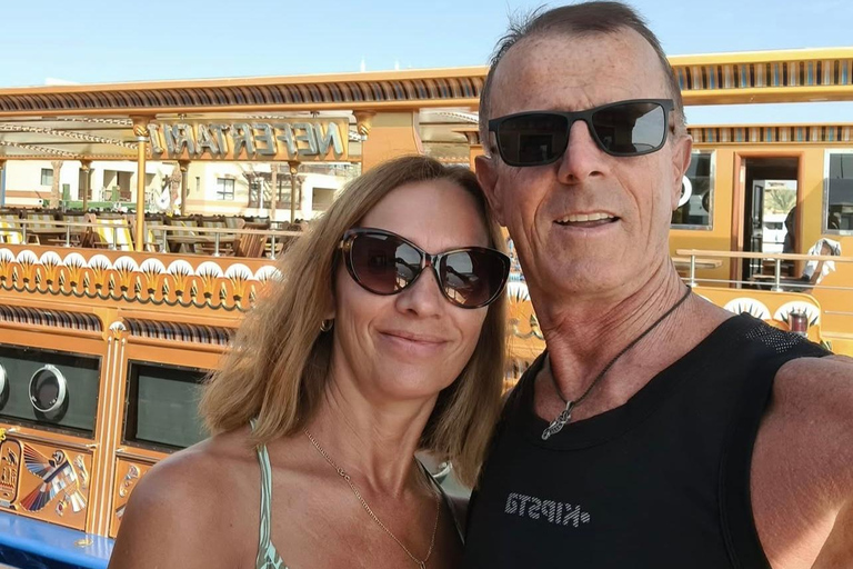 From Makadi: Nefertari Sunset or Morning Cruise With pickup