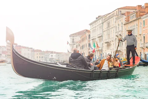 Veneza: Passeio de gôndola partilhado e serenata