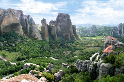 Desde Atenas: Excursión privada de un día a Meteora y las Termópilas