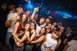 Prag: Duplex – Eintrittskarte für den Rooftop-Club