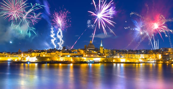 Malta: Valletta, Sliema, Bugibba Fireworks Festival Cruise