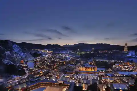 Beijing: Simatai Great Wall & Gubei Water Town Private Tour