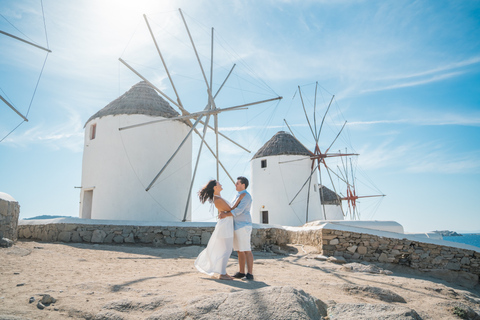 Mykonos : séance photo avec un photographe de vacances privé2 heures + 60 photos à 2-3 endroits