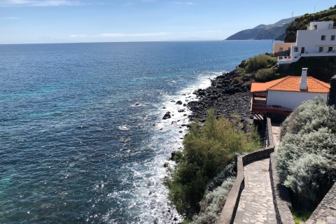 La Palma: Norden (Bustour)Los Cancajos - Abholung der Apotheke Bushaltestelle
