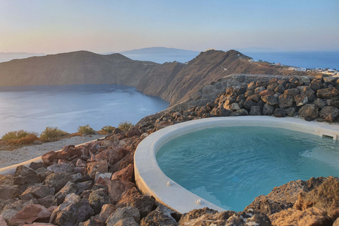 Santorin: Vulkanisches Hot-Tub-Erlebnis mit Blick auf die CalderaVulkanisches Hot-Tub-Erlebnis mit Blick auf die Caldera