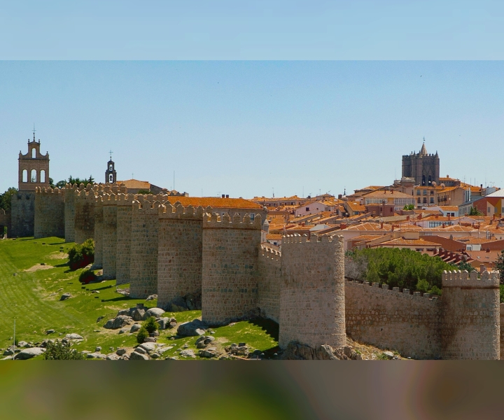 Ávila: Tour Privado Casco Histórico y Basílica San Vicente