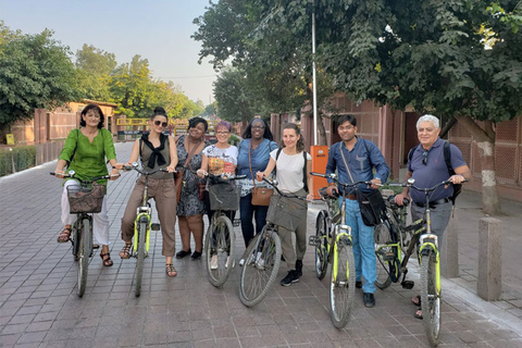 Privado:Agra Por Taj Naturaleza Y Paisaje En Bicicleta