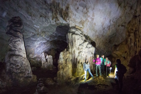 Daily tour to Pellumbas Cave
