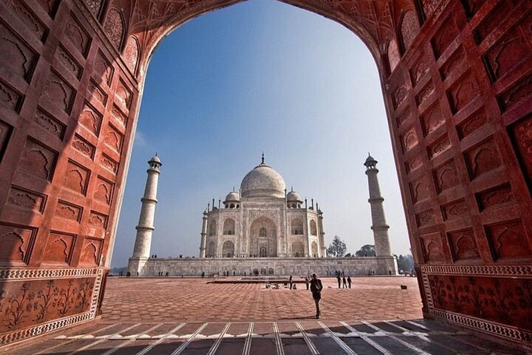 From Delhi to Taj Mausoleum Day Trip by Express Train