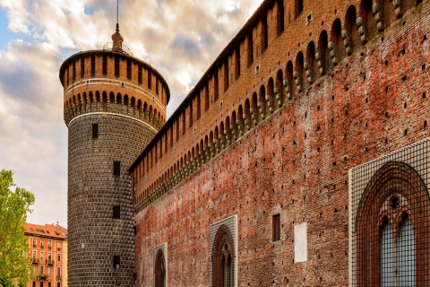 Visita Familiar Privada del Casco Antiguo de Milán y sus Principales Atracciones3 horas: Casco Antiguo, Castillo Sforza y Museo Leonardo