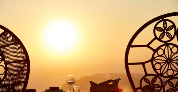 Santorini: Private Romantic Sunset Dinner with Caldera View