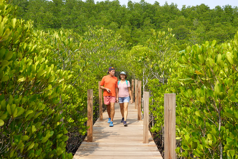 Von Pattaya aus: Private Rayong Abenteuerwanderung und Kajaktour