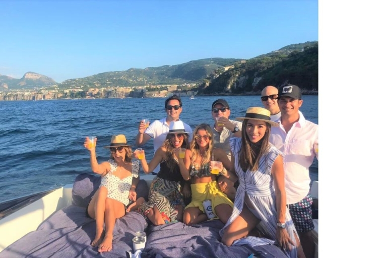 Van Capri: Capri e Positano Private Yacht Tour
