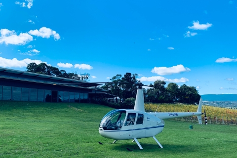 Mittagessen auf dem Weingut mit dem Hubschrauber zum Balgownie Estate im Yarra Valley