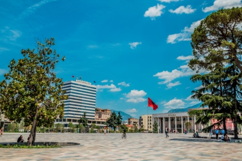 Tirana: Kommunistische Geschichtstour