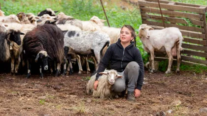 Arzana: Tag mit einem Hirten mit Mittagessen auf einem Bauernhof