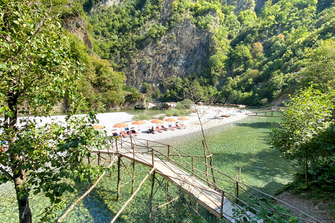 De Tirana/Shkodra: viagem de 1 dia ao lago Komani e ao rio ShalaPartida de Tirana