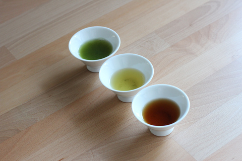 Authentic Japanese tea tasting: sencha, matcha and gyokuro Standard Option