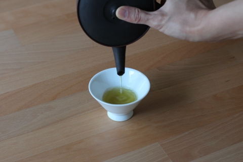 Dégustation de thé japonais authentique : sencha, matcha et gyokuroOption standard