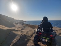 Desde Valletta, Blue Lagoon y Gozo Tour con Quads y Cena - Hizvo