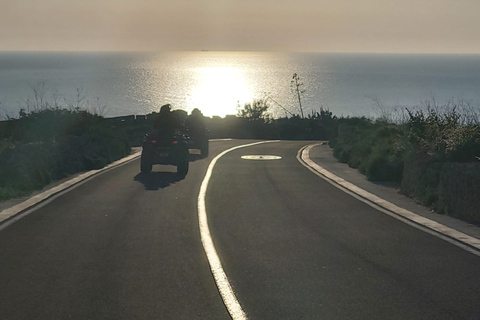 De Malta: Passeio pela Lagoa Azul e Gozo com quadriciclos e jantarQuadra compartilhada