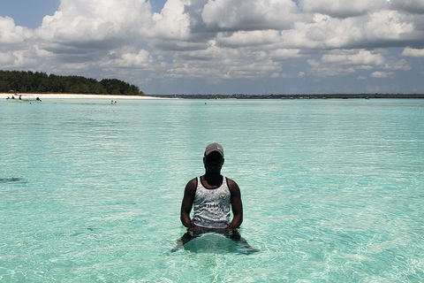 Mnemba snorkeling and swimming with dolphin