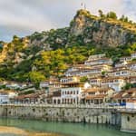 Da Tirana/Durazzo: tour di Berat, patrimonio UNESCO, e del lago di Belshi