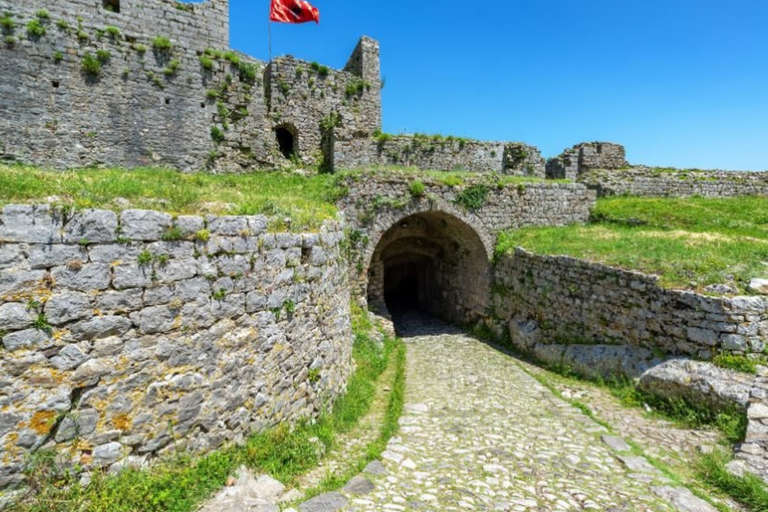 De Tirana: Passeio de um dia por Shkodra e Lezha (Scutari e Lisus)Fom Tirana: tour pelas principais atrações de Shkodra