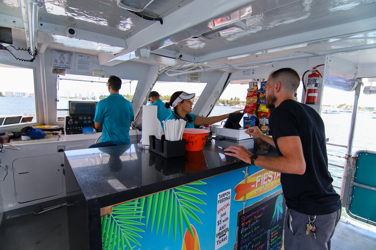 Miami: Biscayne Bay Celebrity Homes Sightseeing CruiseMiami: Sightseeingcruise naar huizen van beroemdheden in Biscayne Bay