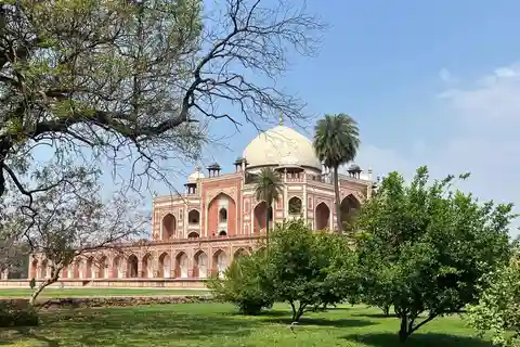 Delhi: New Delhi and Old Delhi Half-Day Private Tour